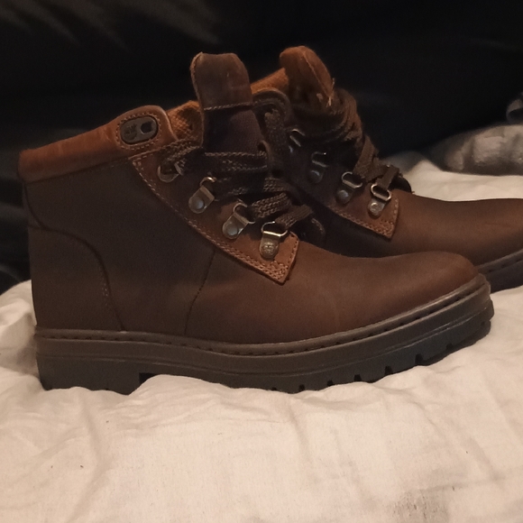 Timberland Women's Boots Size 8 Never Worn! - Picture 1 of 5